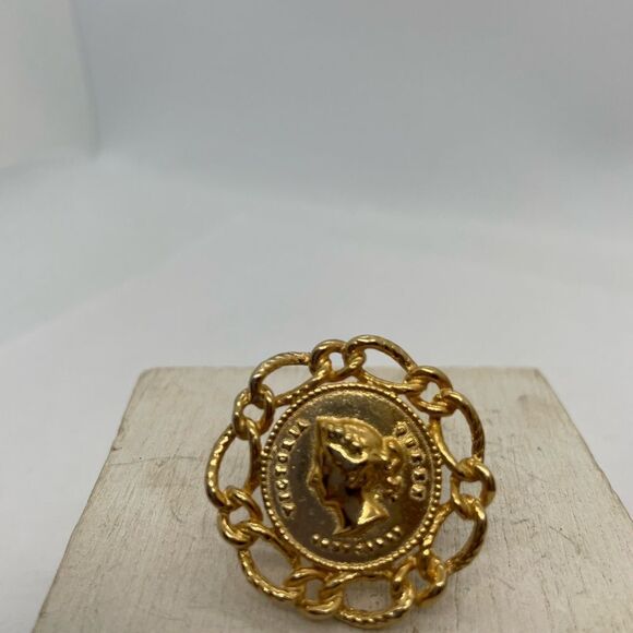 Vintage Queen Victoria Gold Cufflinks House of Windsor - Picture 10 of 11